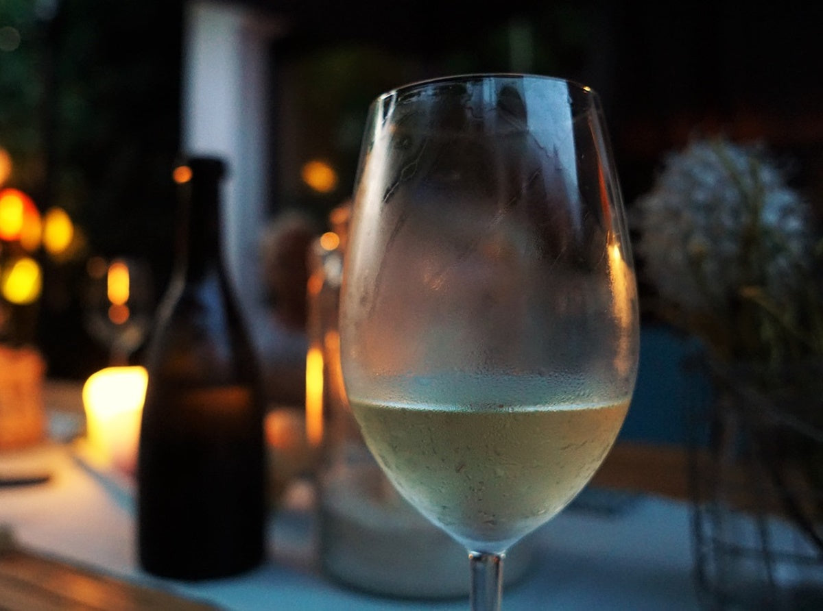 Il vino bianco ha i tannini?